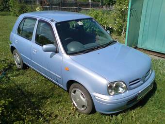 2001 Nissan March Images