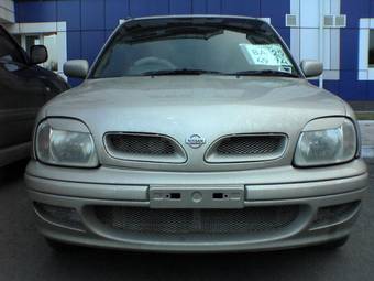 2001 Nissan March Pictures