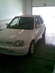 2001 Nissan March Photos