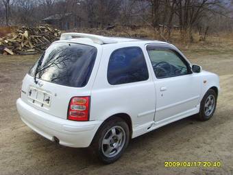 2001 Nissan March Pics
