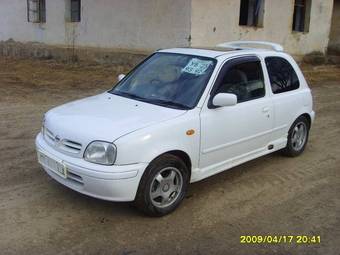 2001 Nissan March Pictures
