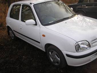 2001 Nissan March Pics