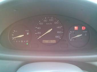 2001 Nissan March Pictures