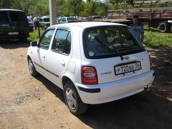 2001 Nissan March Pics