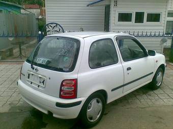 2001 Nissan March Photos