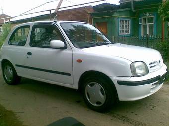 2001 Nissan March Wallpapers