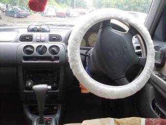 2001 Nissan March Pictures