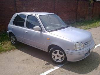 2001 Nissan March Photos