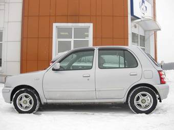 2001 Nissan March Photos