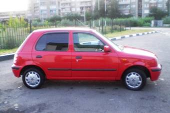 2001 Nissan March Photos