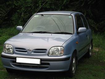 2001 Nissan March Photos