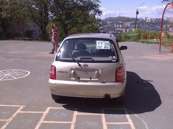2001 Nissan March Photos