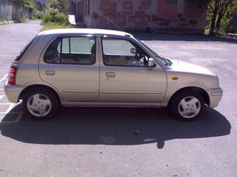 2001 Nissan March Photos