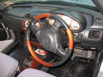 2001 Nissan March Photos