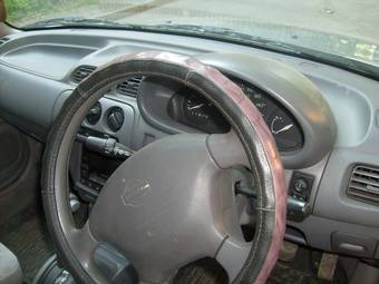 2001 Nissan March Pictures