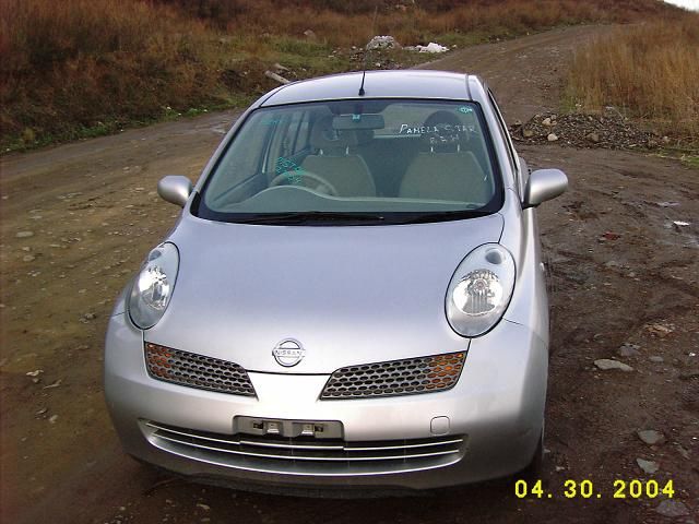 2002 Nissan March