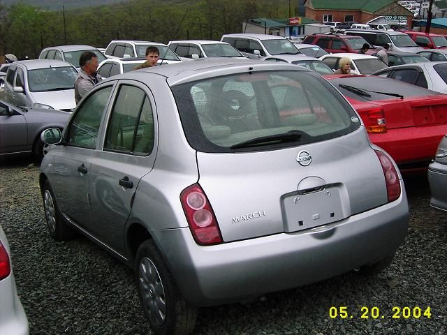 2002 Nissan March