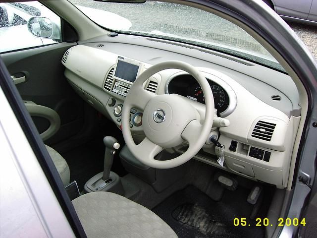 2002 Nissan March