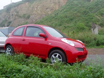 2002 Nissan March