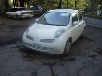 2002 Nissan March