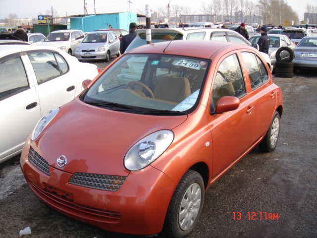 2002 Nissan March