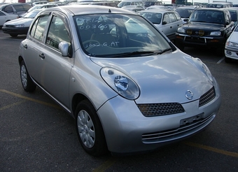 2002 Nissan March