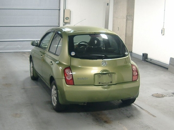 2002 Nissan March