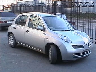 2002 Nissan March