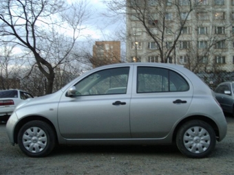 2002 Nissan March