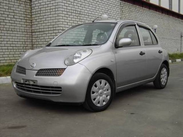 2002 Nissan March