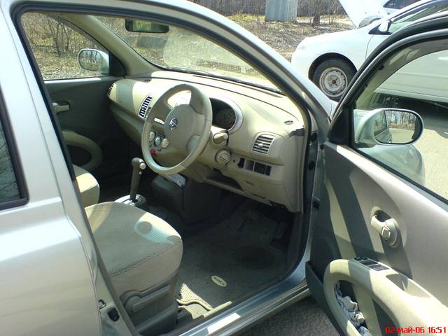 2002 Nissan March