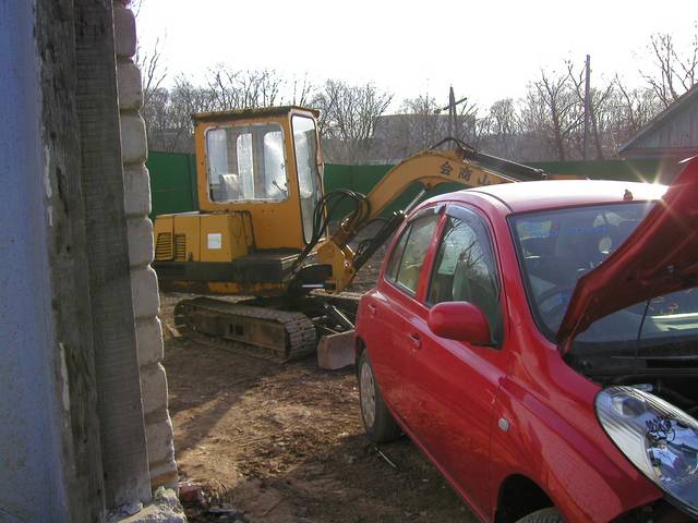 2002 Nissan March