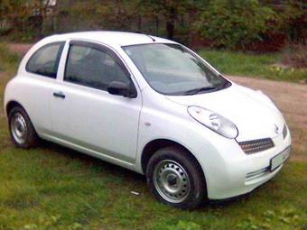 2002 Nissan March