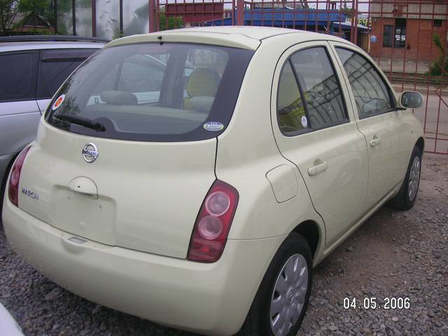 2002 Nissan March