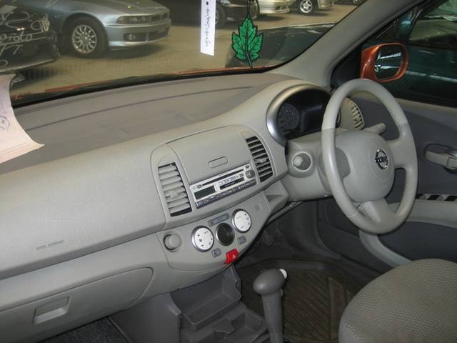 2002 Nissan March