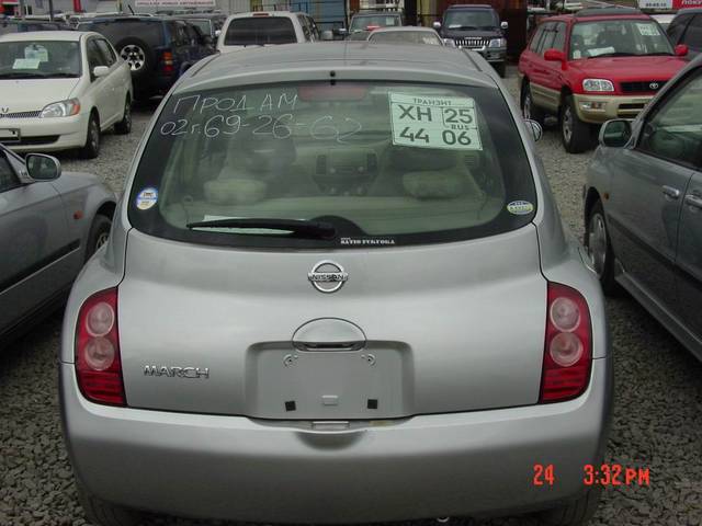 2002 Nissan March