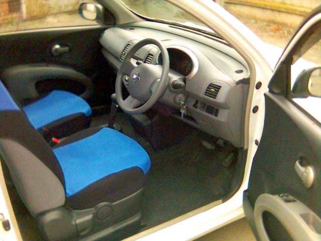 2002 Nissan March
