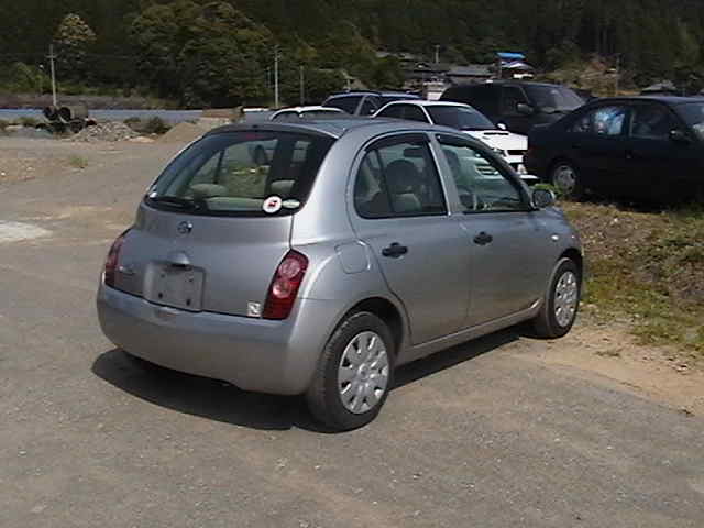 2002 Nissan March