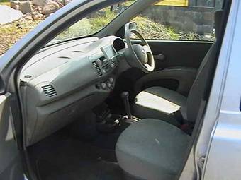 Nissan March