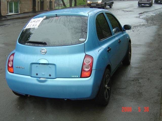 2002 Nissan March