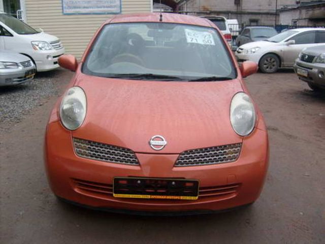 2002 Nissan March