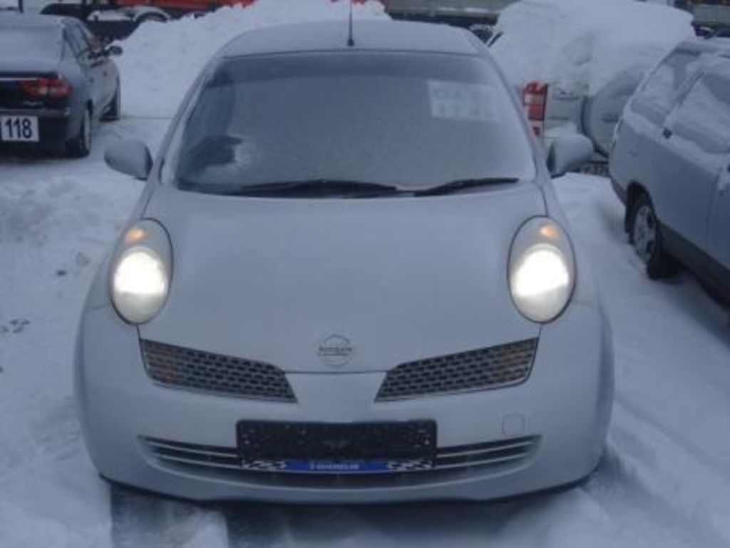 2002 Nissan March