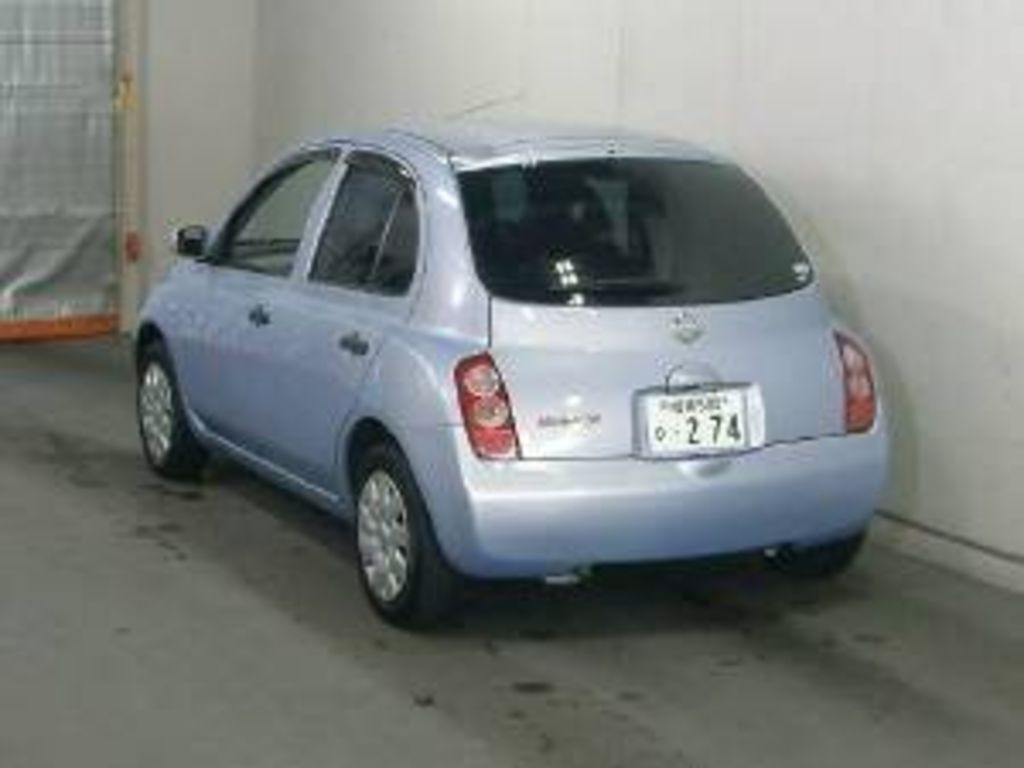2002 Nissan March