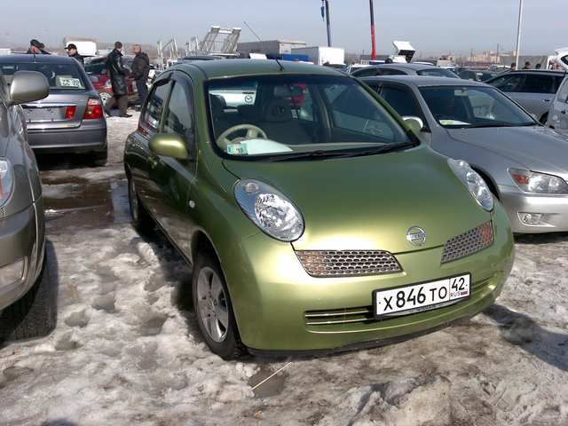 2002 Nissan March