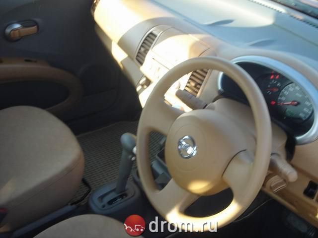 2002 Nissan March