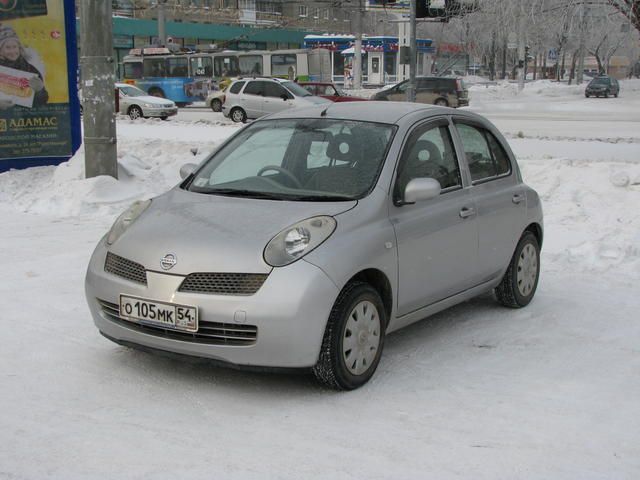 2002 Nissan March