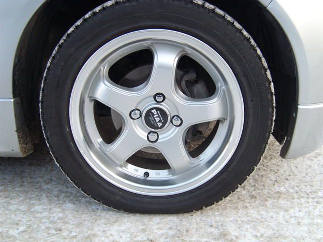 2002 Nissan March