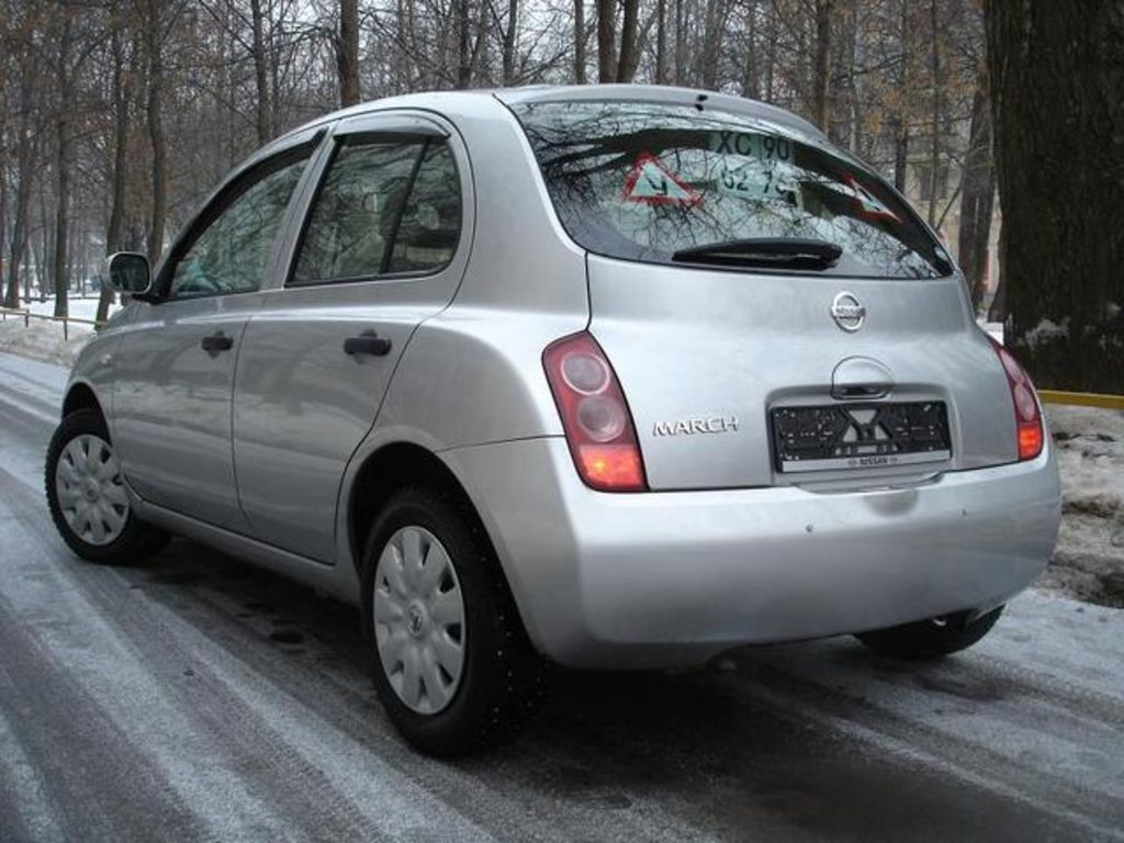 2002 Nissan March