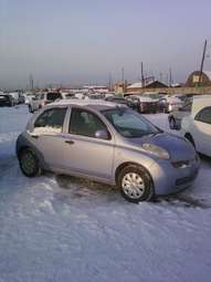2002 Nissan March