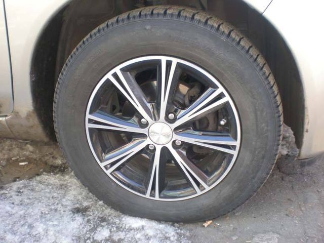 2002 Nissan March